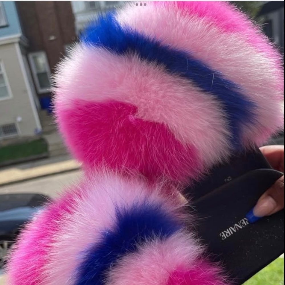 Lydia Pink & Navy Real Fur Custom Slides Sizes 10… - image 1